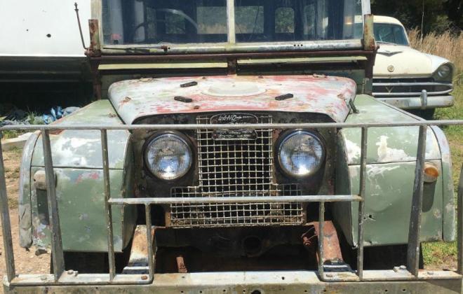 Land Rover Series 1 Wagon Front.jpg