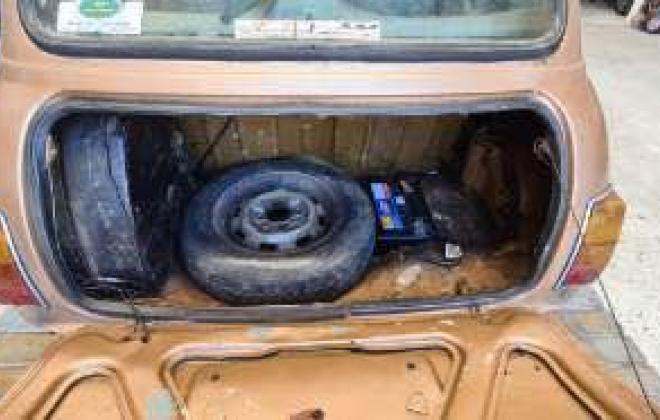 Leyland Mini 1275 LS unrestored rusty for sale (9).jpg