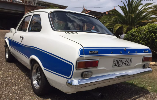MK1 RS2000 Ford Escort Classic Register Image white and blue (5).png