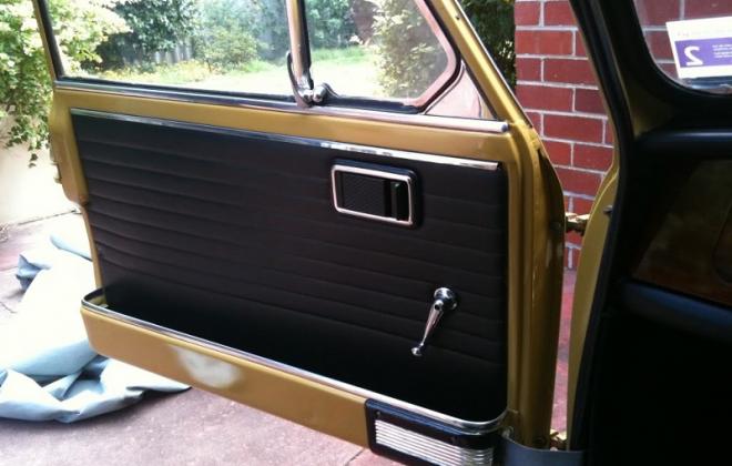 MK2 Cooper S doors internal handles.jpg