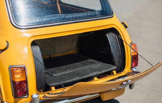 MK3 Mini Cooper S 1971 rear trunk boot images (3).jpg