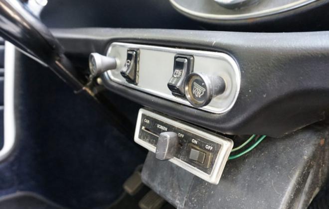 MKIII MK3 Mini Cooper S dashboard switch panel 1971.jpg