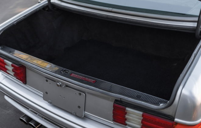 Mercedes 560 SEC 6.0 AMG Widebody Silver back trunk.png