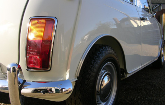 Mini Cooper S MK3 corner rear image 1971.png