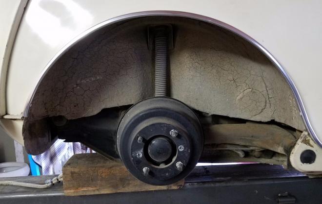 Morris Cooper S rear stepped drum brakes.jpg