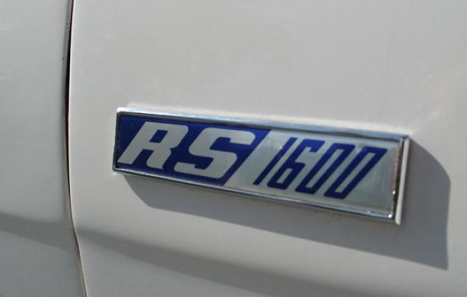 Mudguard RS1600 badge.jpg