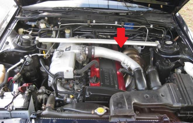 Nissan Skyline R31 GTS-R Engine bay (1) 2.jpg