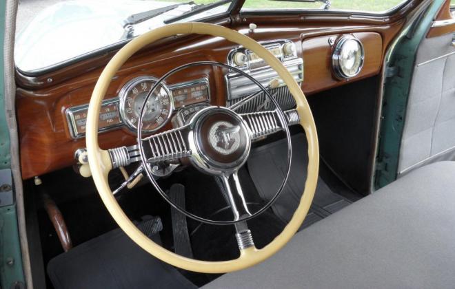 Pontiac Streamliner steering wheel.jpg