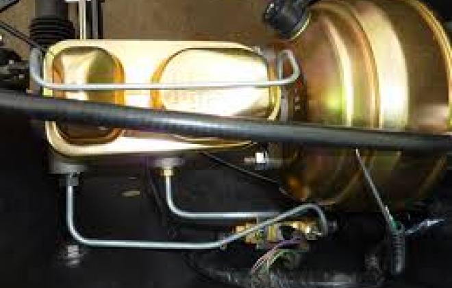Power disc brake mechanism 67 GT 500.jpg