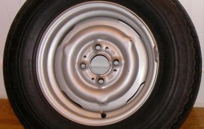 Pre 74 stock wheel without cap.jpg