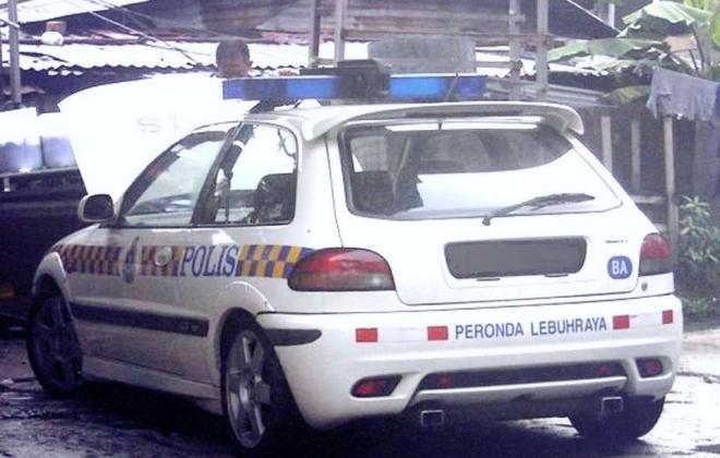 Proton Satria GTi police car Malaysia (3).jpg