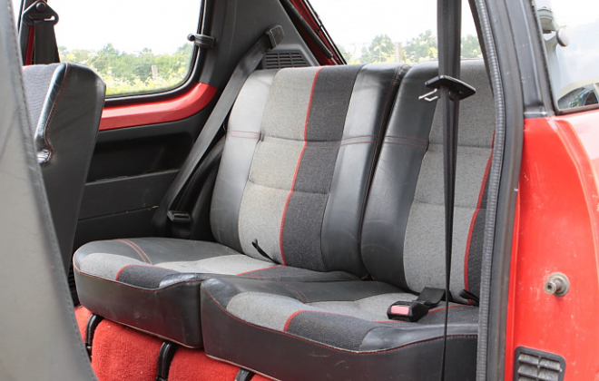 Quattro Velour seat trim 205 GTI Peugeot PH1.png