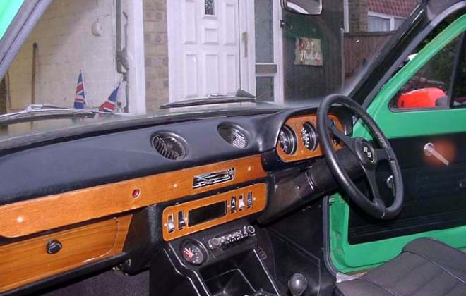 RS2000 interior MK1.gif