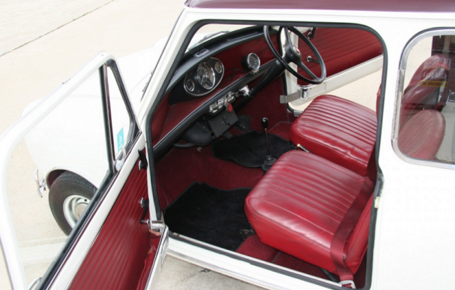 Red interior Australian MK1 Cooper S 4.png