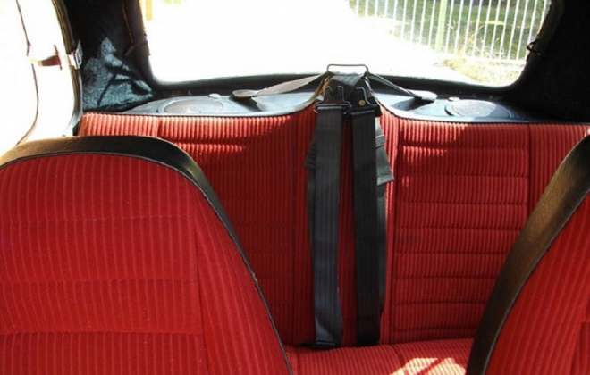 Red interior Leyland Mini 1275LS Hi-Ho SIlver.png
