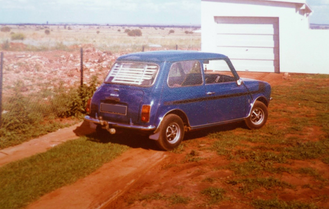 Royal Blue Mini GTS.png