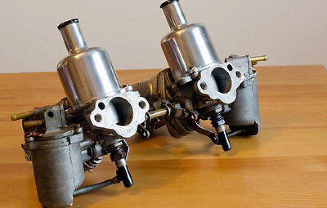SU Carburetters HS2 1 and a quarter twin.jpg