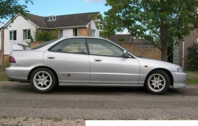 Silver Type R sedan.jpg