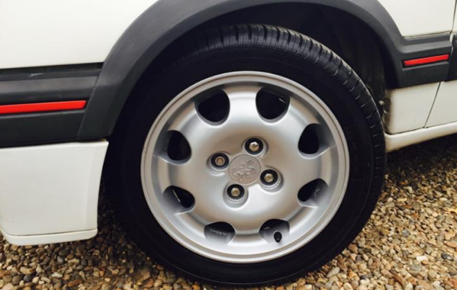 Speedline 15 inch wheels 205 GTI.png