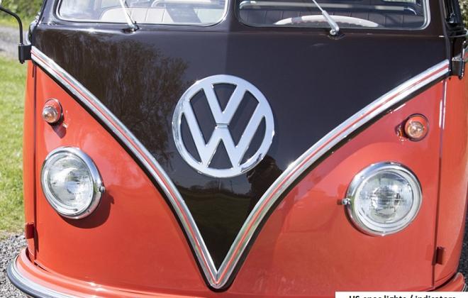 US-spec headlights and bullit indicators Volkswagen Deluxe Microbus Samba (1).jpg