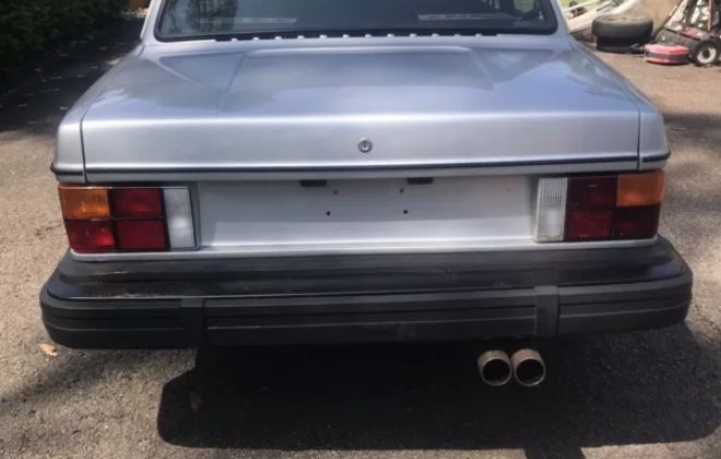 Volvo 242 GT Turbo 1980 with Holden V6 3.8 engine conversion (2).png