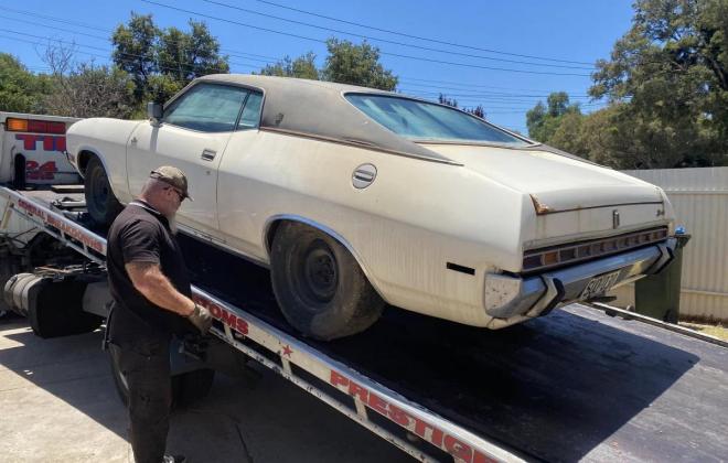 White Ford Landau Australia images barnfind unrestored (3).jpg