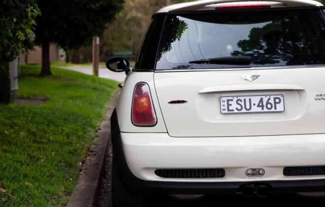 White JCW R53 Mini Cooper S 2004 (2).jpg