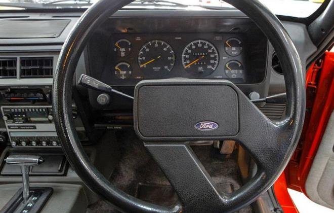 XE fairmont Ghia ESP steering wheel.jpg