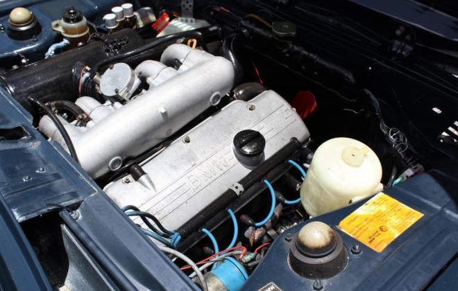 engine 1974 BMW 2002 Tii engine.jpg