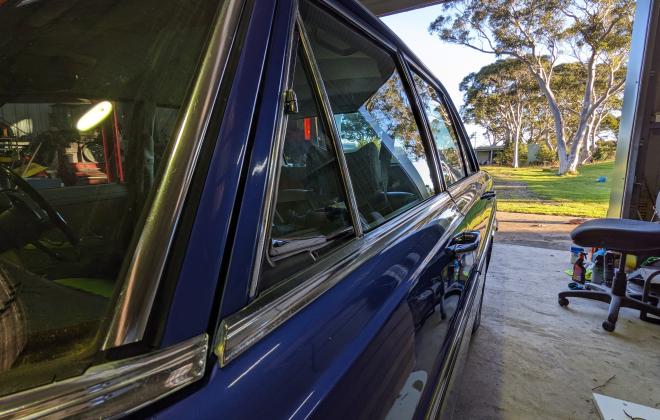 1972 Mercedes 280SE for sale Australia blue (78).jpg