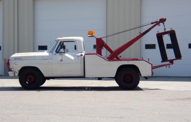 For sale - 1967 Ford F350 tow truck conneticut USA  (7).jpg