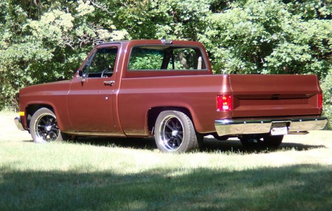 For sale 1984 Chevy C-10 Shortbed Custom pickup USA CT (4).jpg