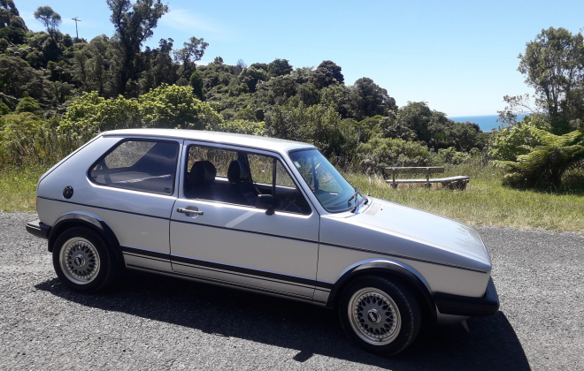 For sale right hand drive Goild GTi MK1 1980 silver (1).png