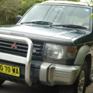 1 Mitsubishi Pajero Short SWB 3 door NJ green on silver exterior images 1996 (9).png