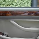 Daimler Double Six Parchment beige trim leather 1996 (6).jpg