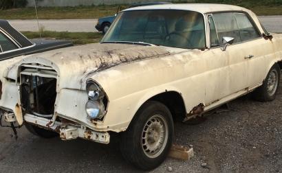 1967 Mercedes 250SE Coupe sunroof white unrestored (1).jpg