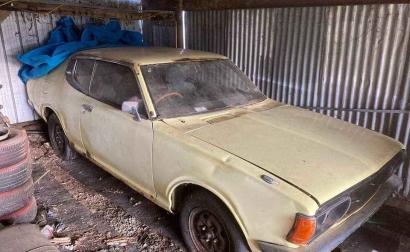 1976 Datsun 180B SSS coupe yellpw beige unrestored (1).jpg