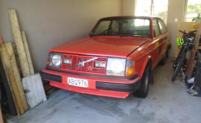 1981 Volvo 242 GT repainted red images (1).jpg