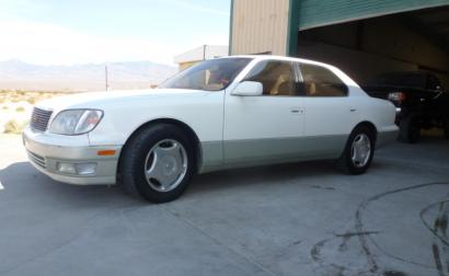 1999 Diamond White Pearl Lexus LS400 for sale Nevada USA (6).jpg