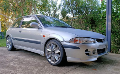 2000 Proton Satria GTi Silgver hatch Australia (1).png
