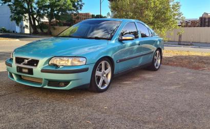 2004 Volvo S60 R Sedan for sale rare performance Volvo images (9).jpg