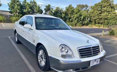 2007 Ssangyong Chairman Australia white over grey classic sedan images (2).jpg