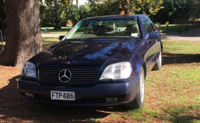 Dark Blue Mercedes S600 Coupe V12 1995 (1).jpg