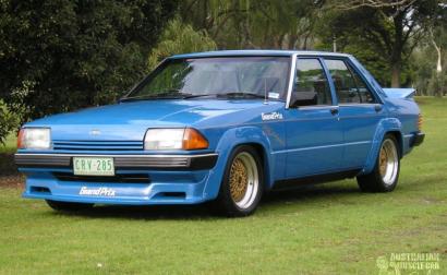 Falcon XE Dick Johnson Grand Prix (3).jpg