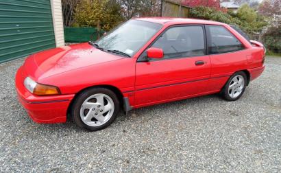 Ford Laser TX3 Red images non turbo 1994 NZ (1).jpg