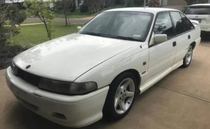 HSV Senator 5000i 1993 white images VP Holden (1).JPG