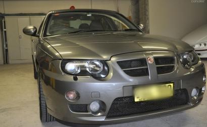 MG ZT 2609 V8 Mustang 4.6 Australia sedan (1).jpg