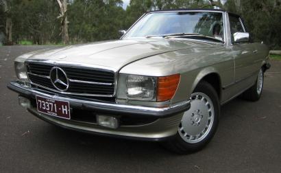Mercedes 560SL Front grille.jpg