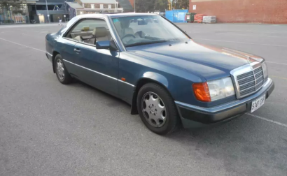 Nauticle Blue C124 Mercedes Coupe 124 coupe 320CE images Australia (1).png