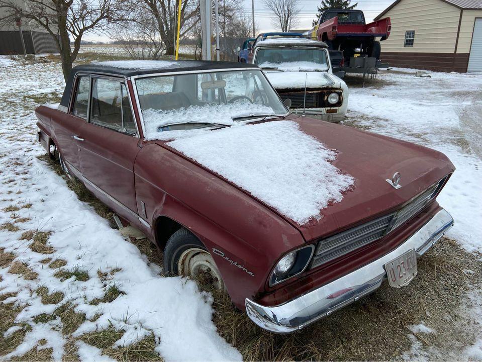 Studebaker Daytona Sports Sedan 1966 Maroon with black roof unrestored wreck (1).jpg